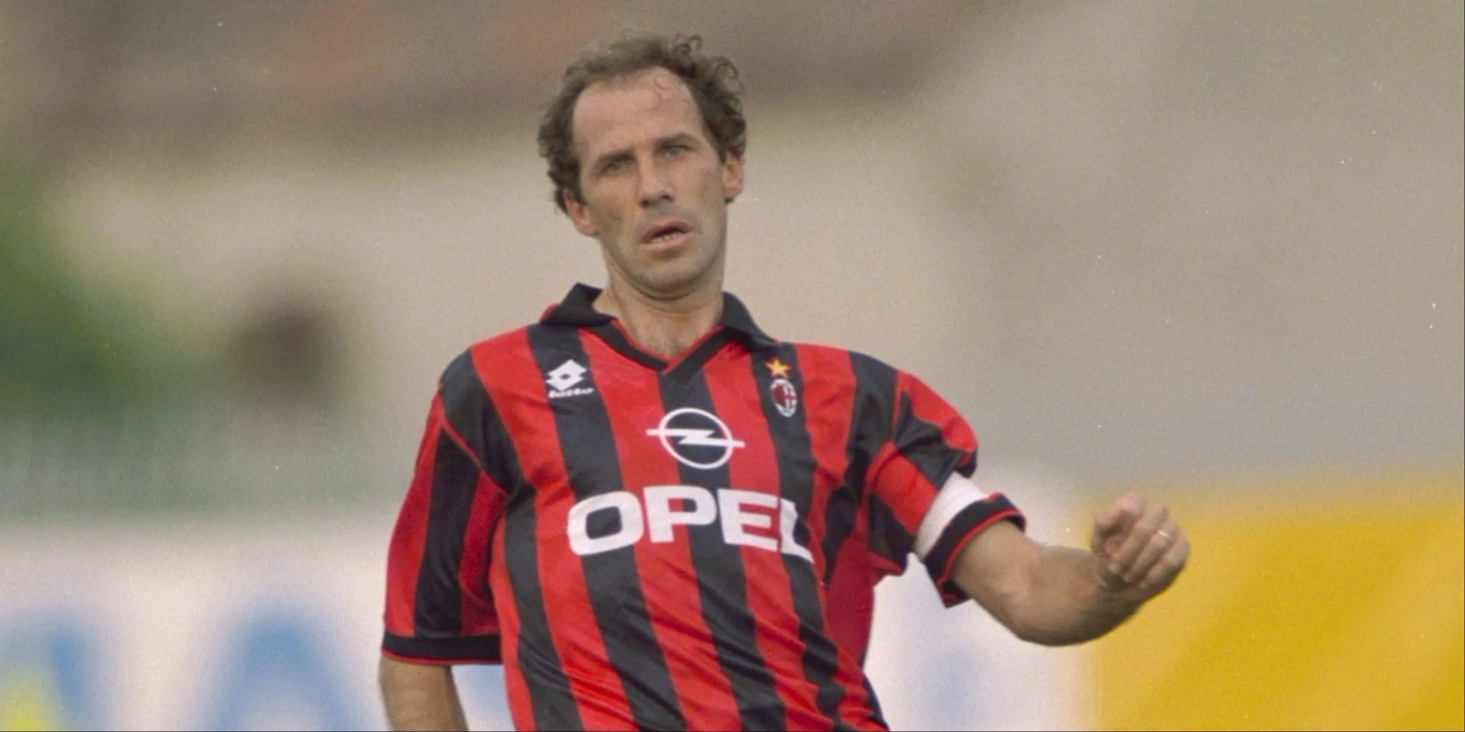 Huyền thoại AC Milan Franco Baresi dù xuất sắc vẫn có tên trong danh sách phản lưới nhà