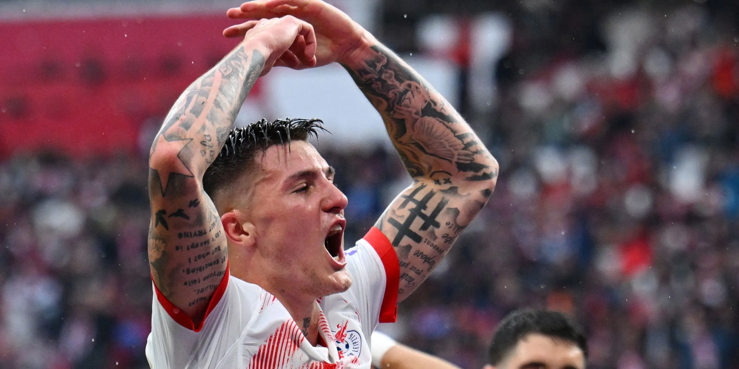 Tiền đạo Benjamin Sesko của RB Leipzig ăn mừng bàn thắng, mục tiêu chuyển nhượng tiềm năng của Liverpool