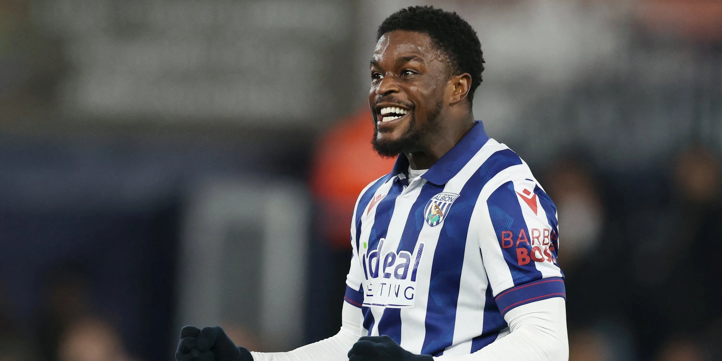 Tiền đạo Josh Maja thi đấu trong màu áo West Brom