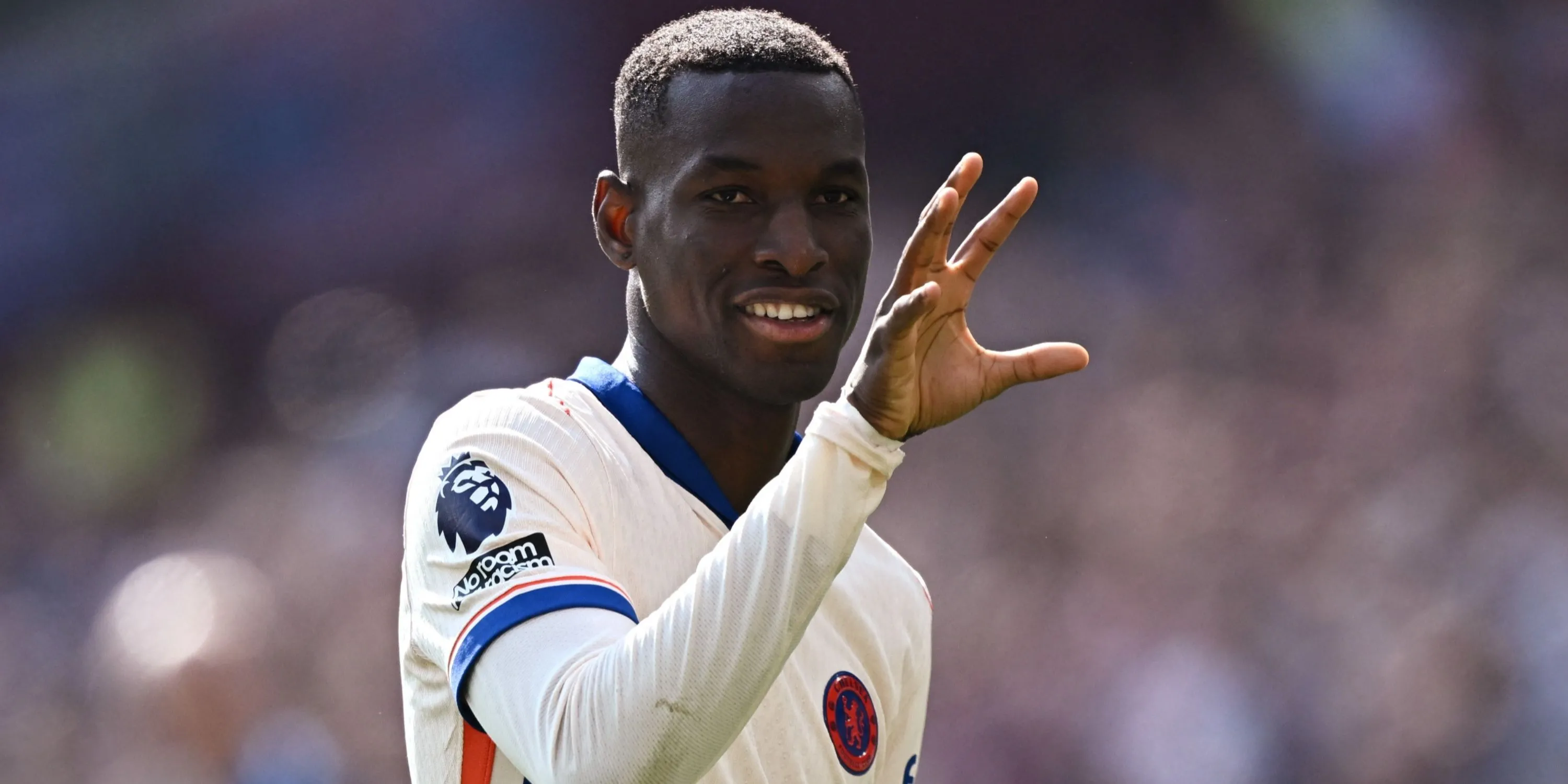 Tiền đạo Nicolas Jackson ăn mừng bàn thắng cho Chelsea tại Premier League