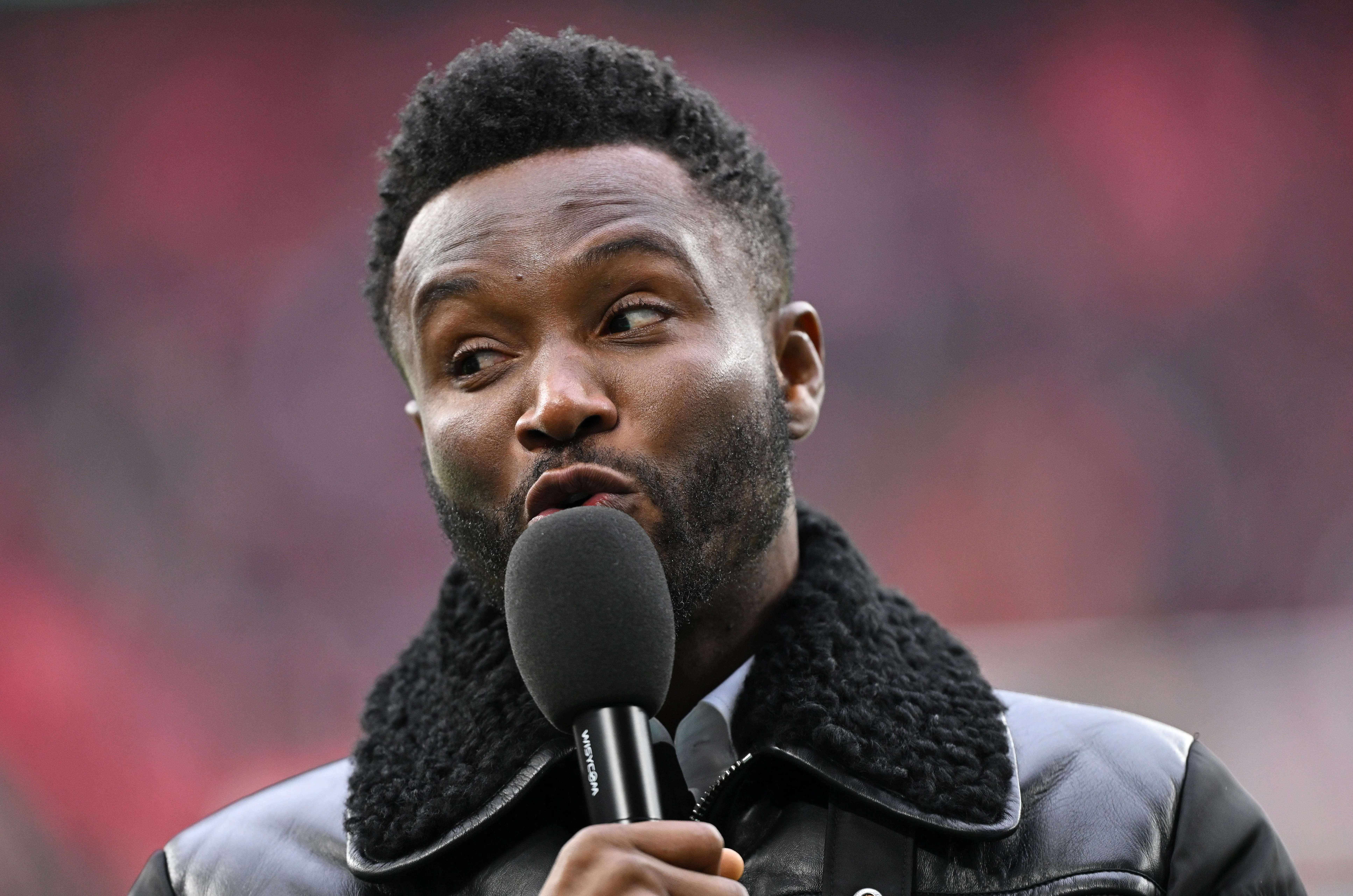 Trận đấu giữa Chelsea và Liverpool, hai câu lạc bộ bóng đá Anh tại một giải đấu cúp