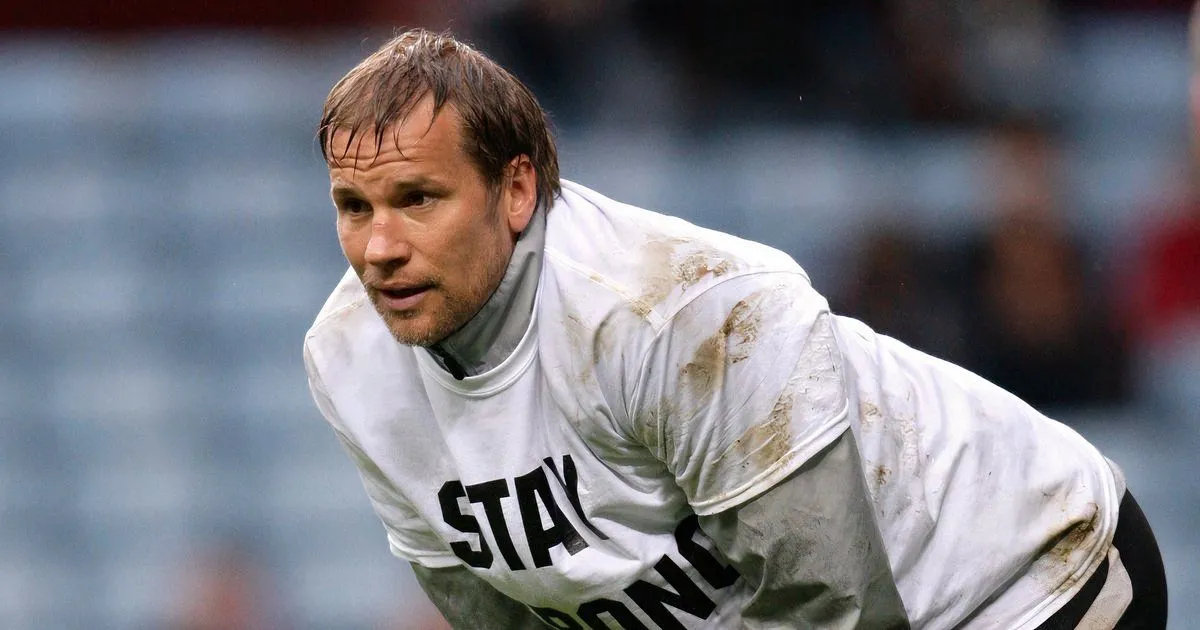 Jussi Jaaskelainen sau khi rời Bolton, khoác áo West Ham