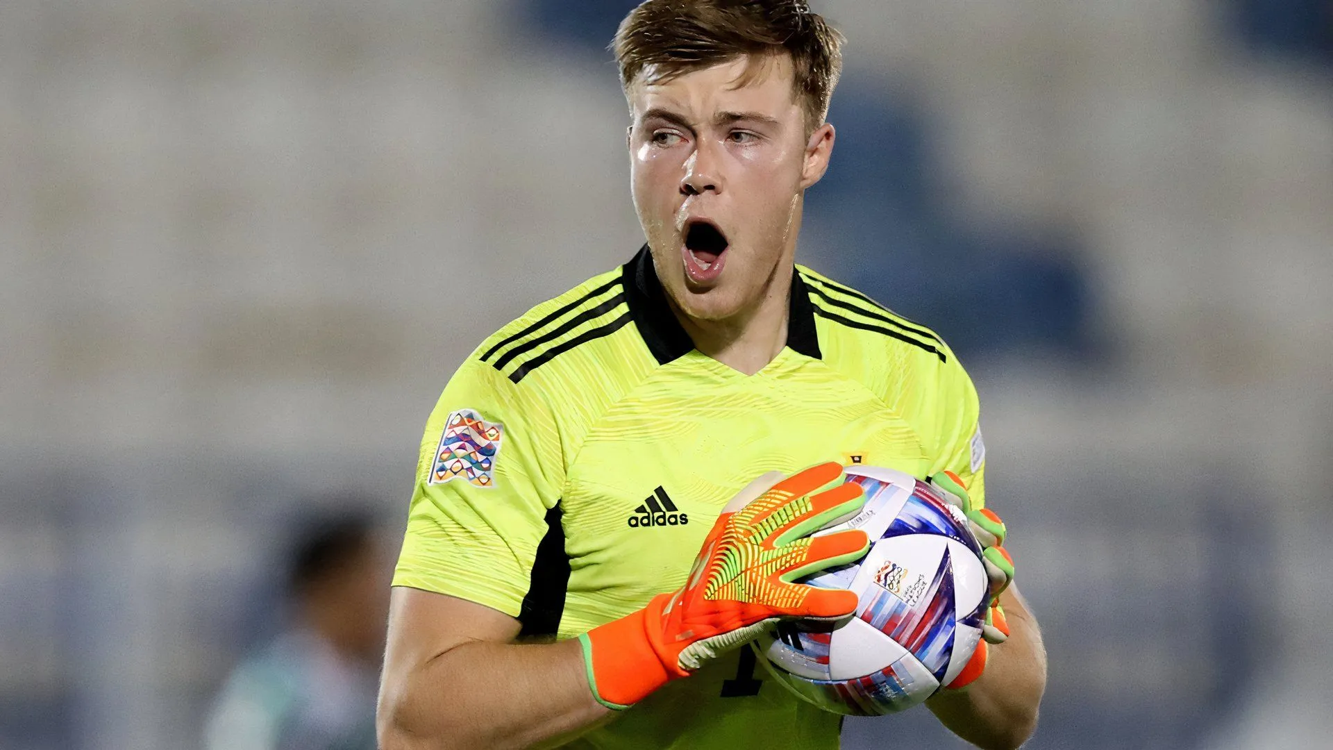 Thủ môn Bailey Peacock-Farrell, cầu thủ hưởng lương cao nhất Birmingham City