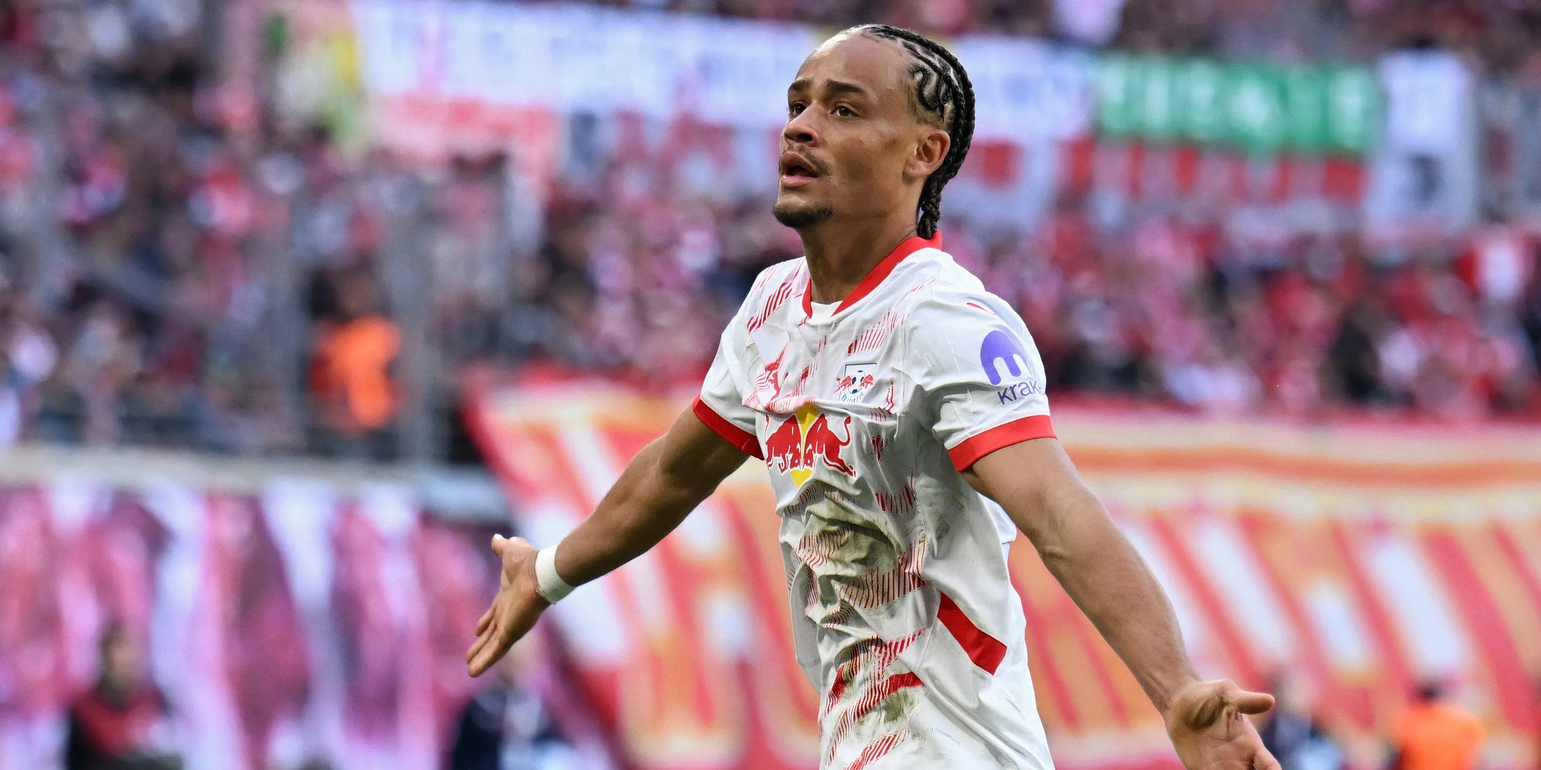 Xavi Simons ăn mừng bàn thắng, thể hiện phong độ ấn tượng của tiền vệ tấn công người Hà Lan