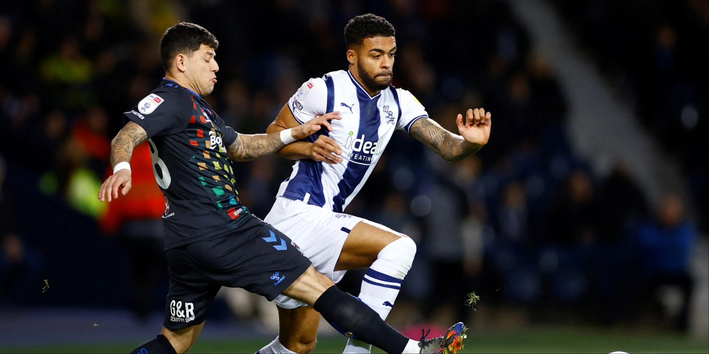 Darnell Furlong, hậu vệ phải của West Brom, đối mặt với thách thức cạnh tranh vị trí trong mùa giải bóng đá Anh sắp tới.