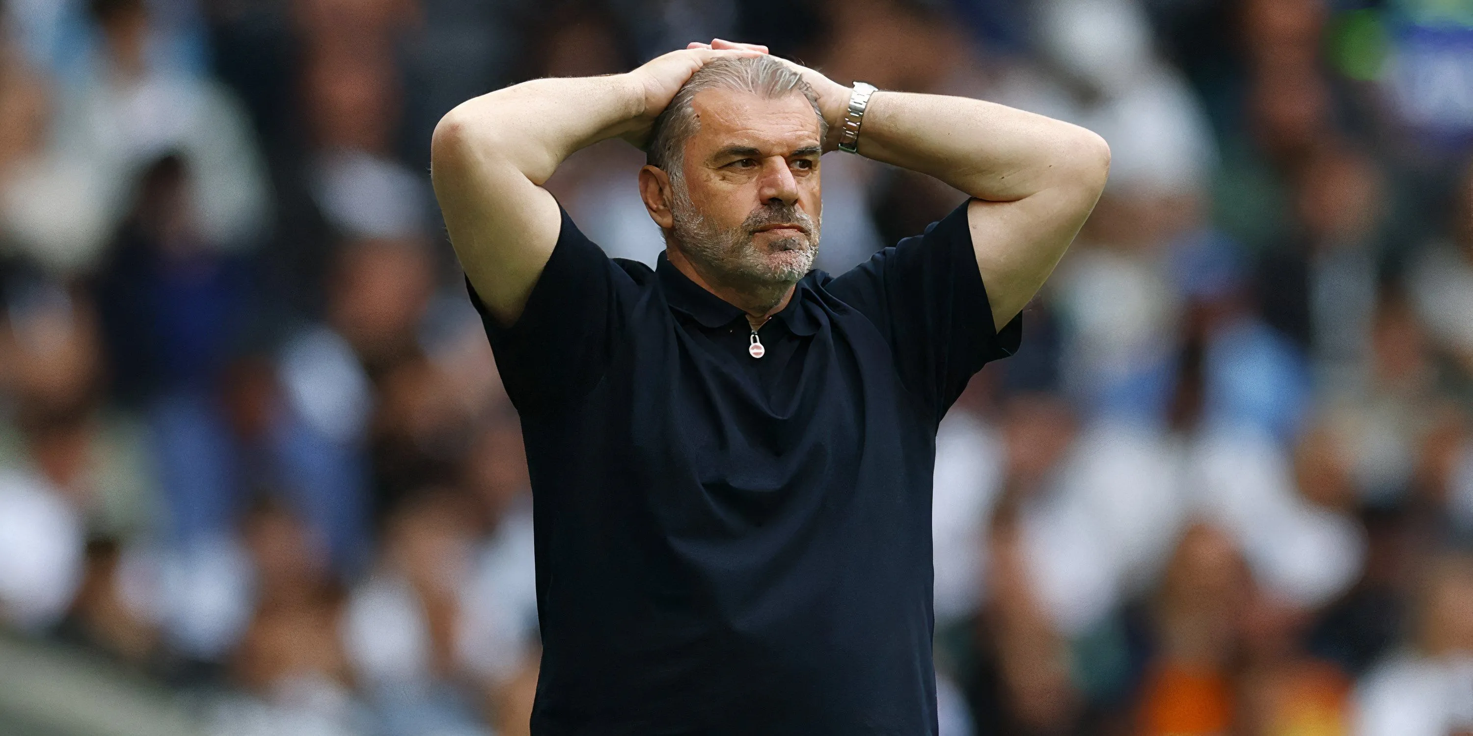 Quản lý Tottenham Thomas Frank đang tìm cách giải quyết các vấn đề ở sân nhà