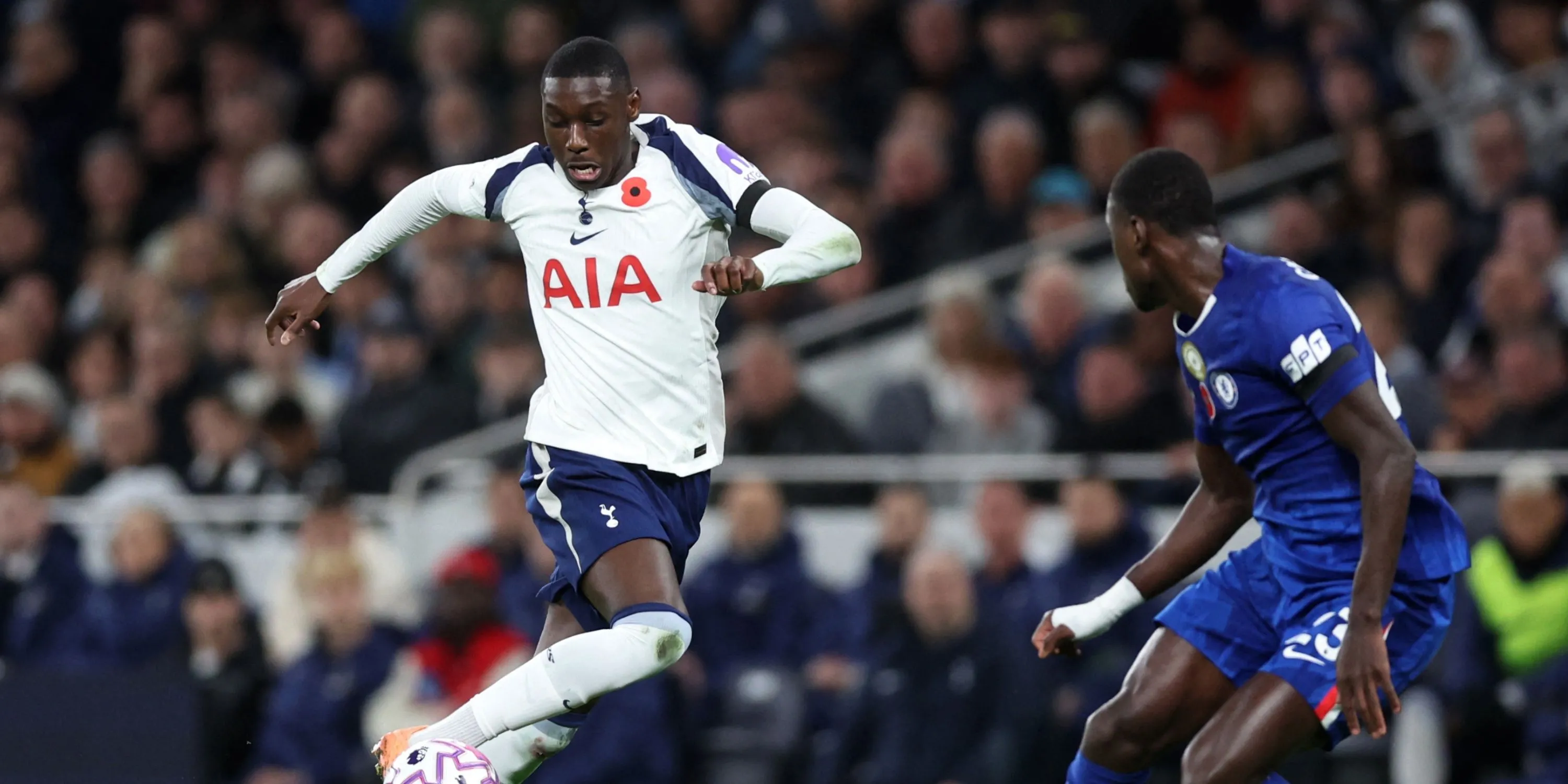 Randal Kolo Muani liên tục gặp khó khăn khi khoác áo Tottenham Hotspur